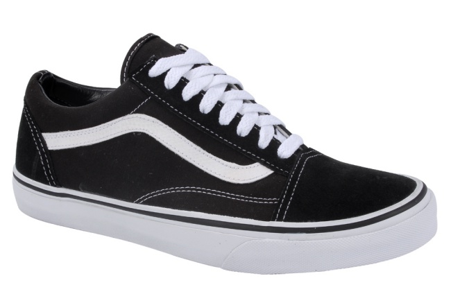 vans preto com listra branca